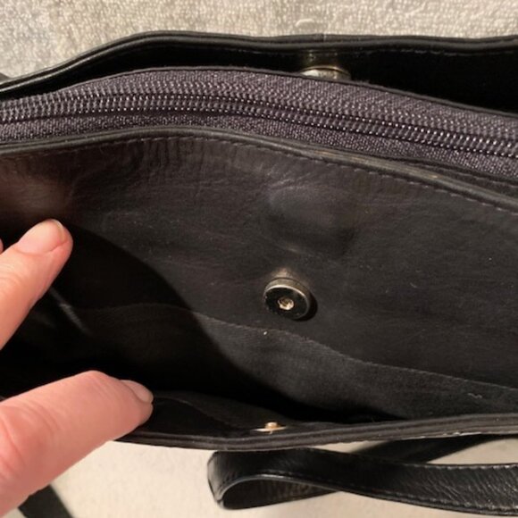 2 x *HP* Kenneth Cole black and white leather shoulder bag. NWOT - Picture 4 of 14